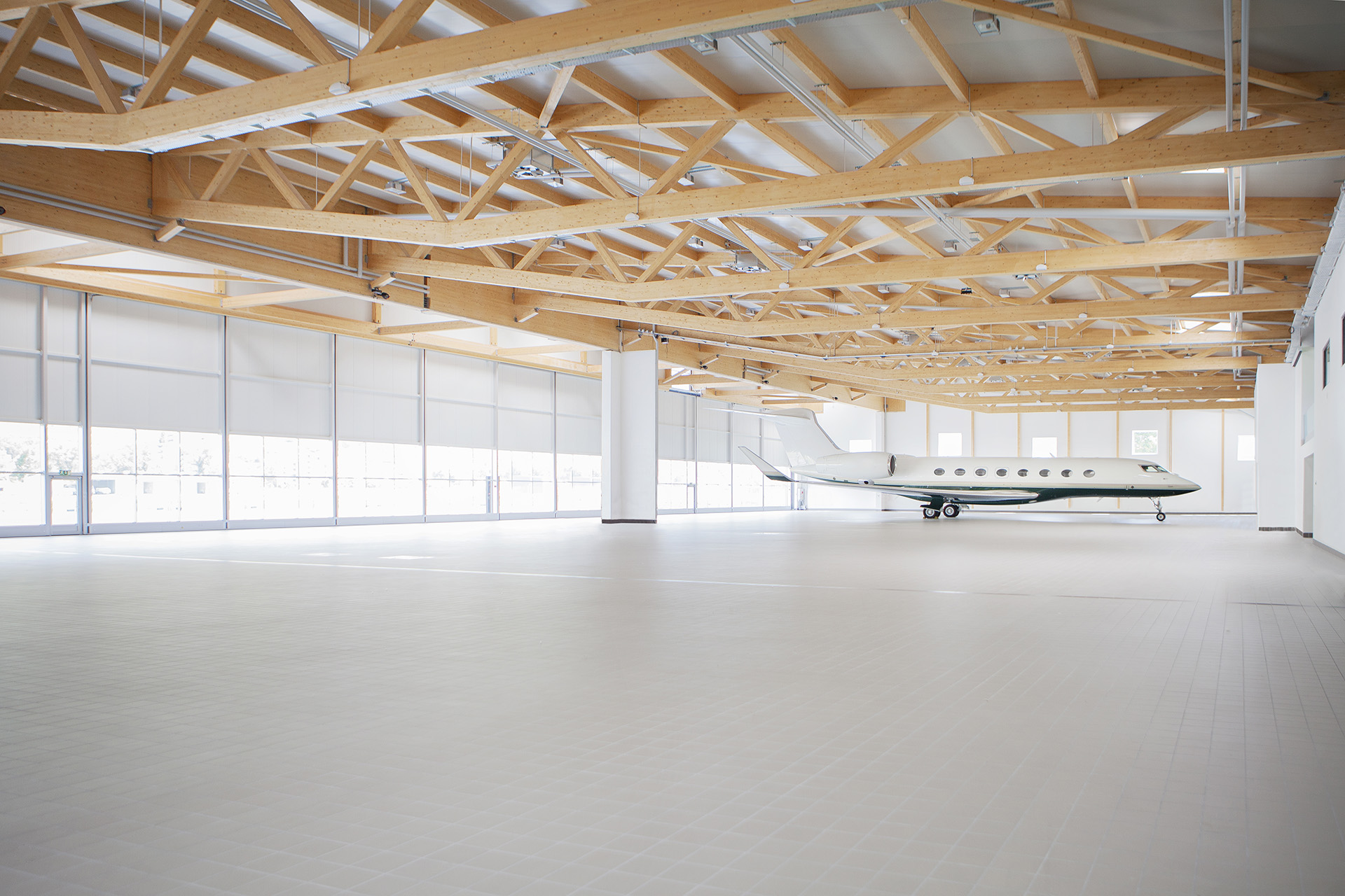 Hangarage Sion Airport - Partn'Air Management - Partn'Air